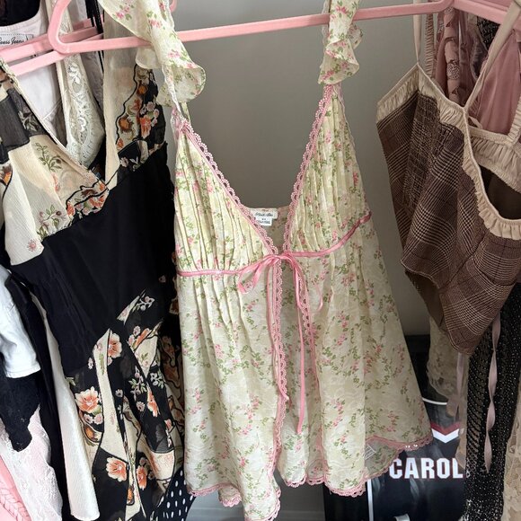 Front-tie top - Picture 1 of 2